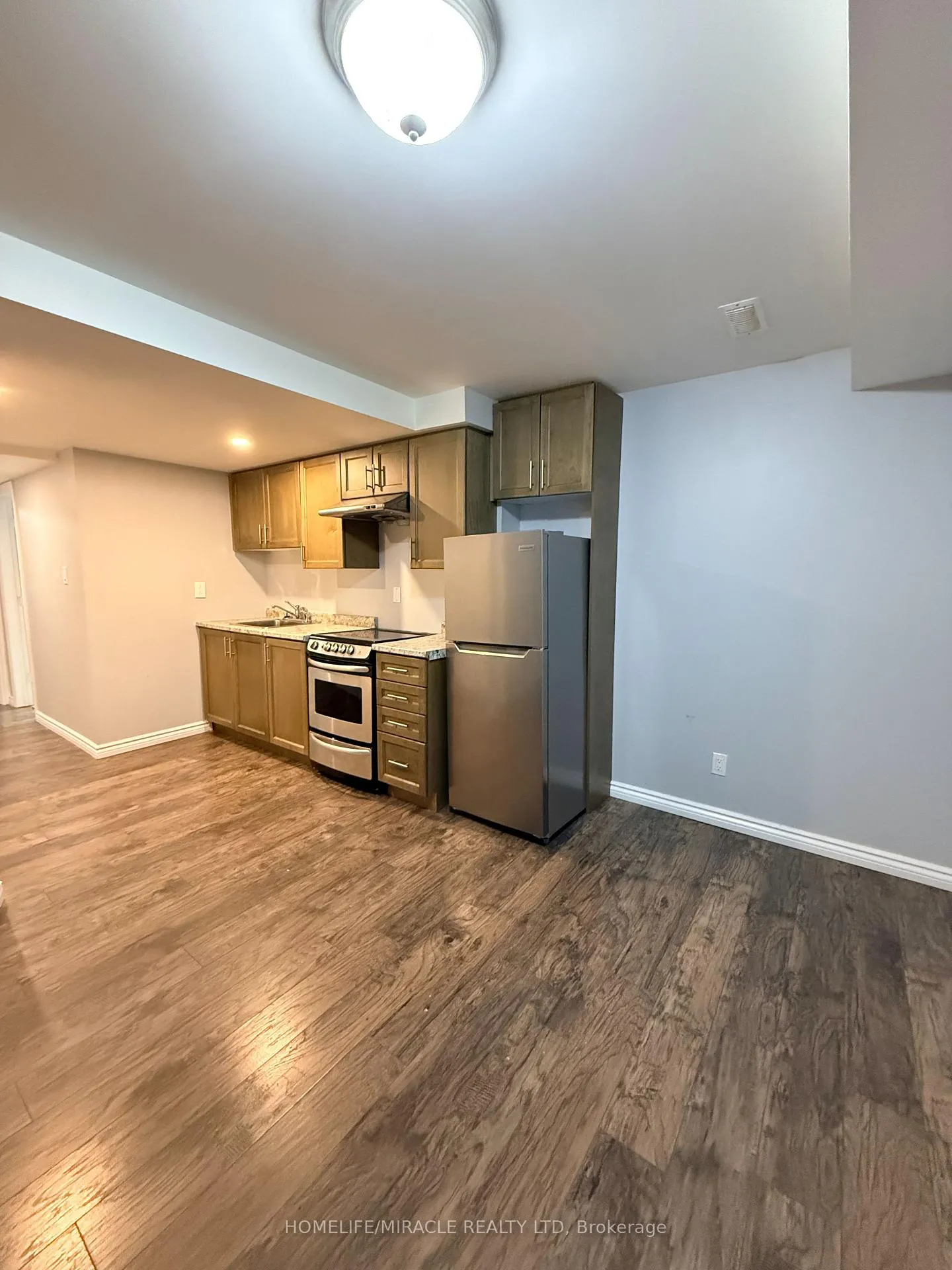 Photo 27 of 9 Caruso Drive, Brampton, Fletcher's West — HOMEH