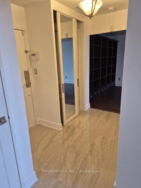 Photo 1 of Unit 712, 10 Edgecliffe Golfway, Toronto, Flemingdon Park — HOMEH