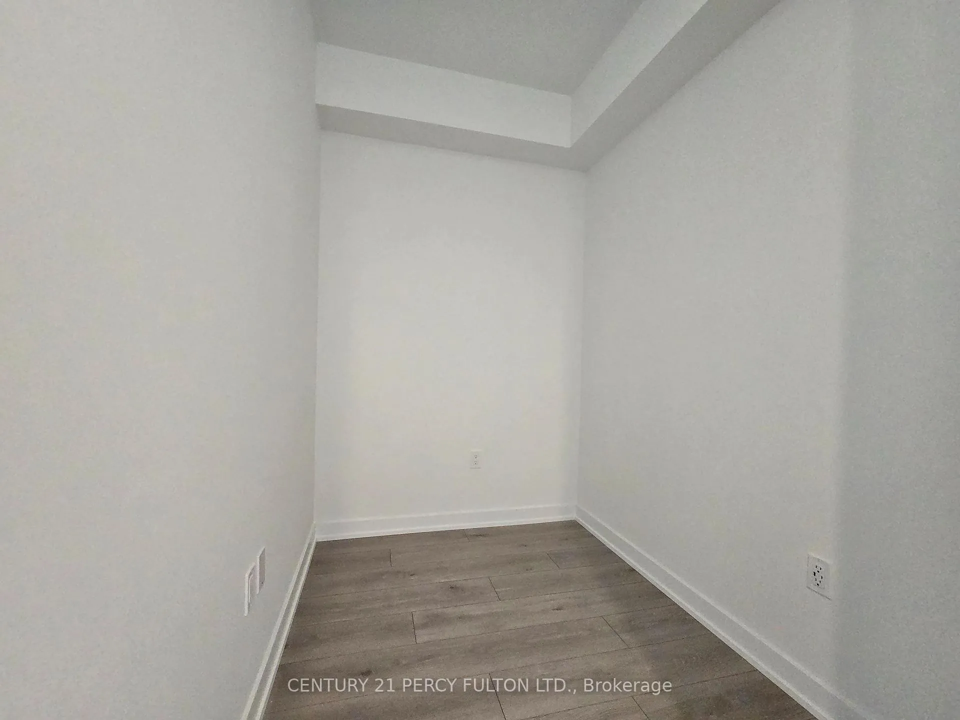 Photo 7 of Unit 1905, 1 Fairview Road E, Mississauga, Mississauga Valleys — HOMEH