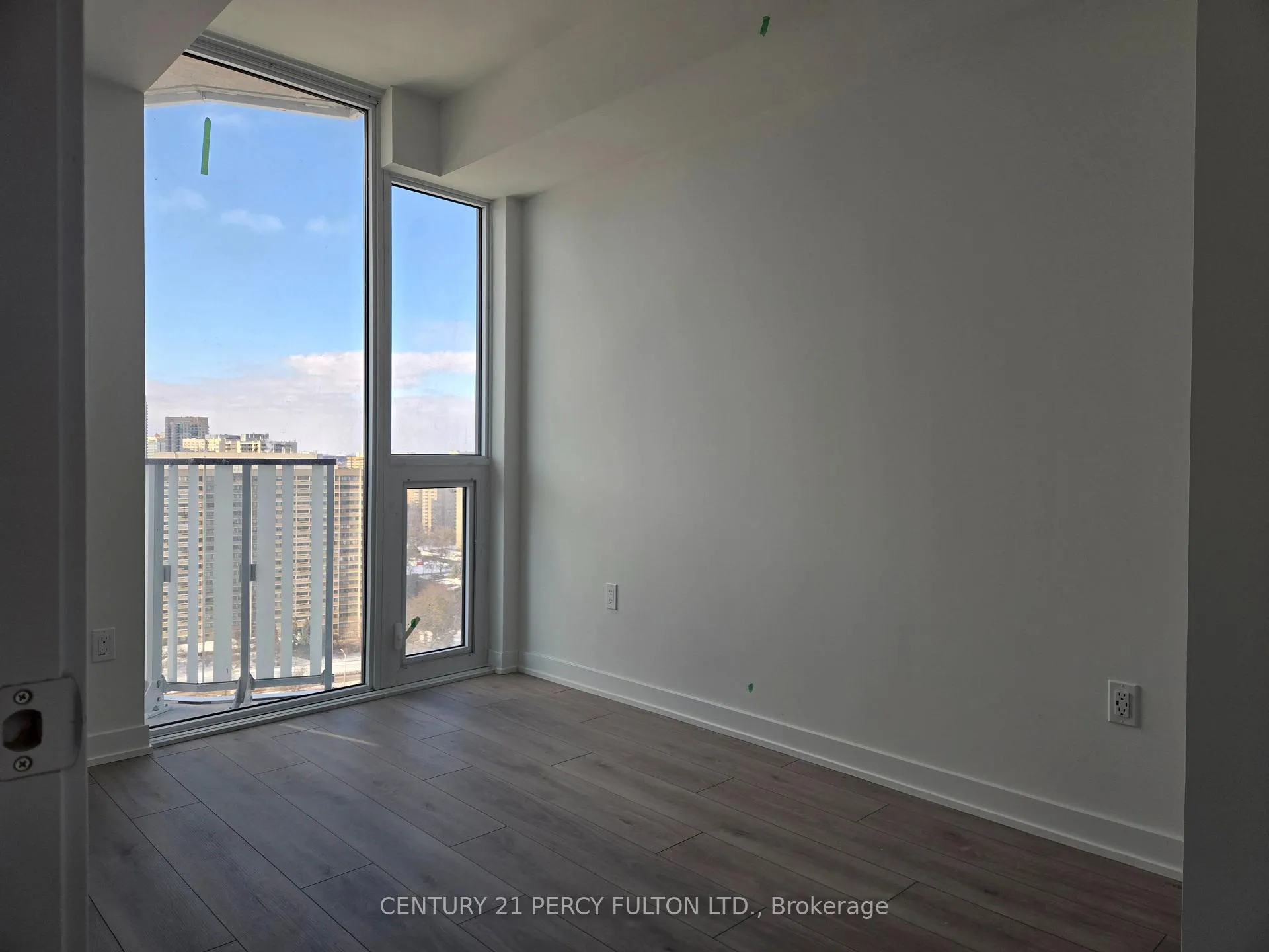 Photo 9 of Unit 1905, 1 Fairview Road E, Mississauga, Mississauga Valleys — HOMEH
