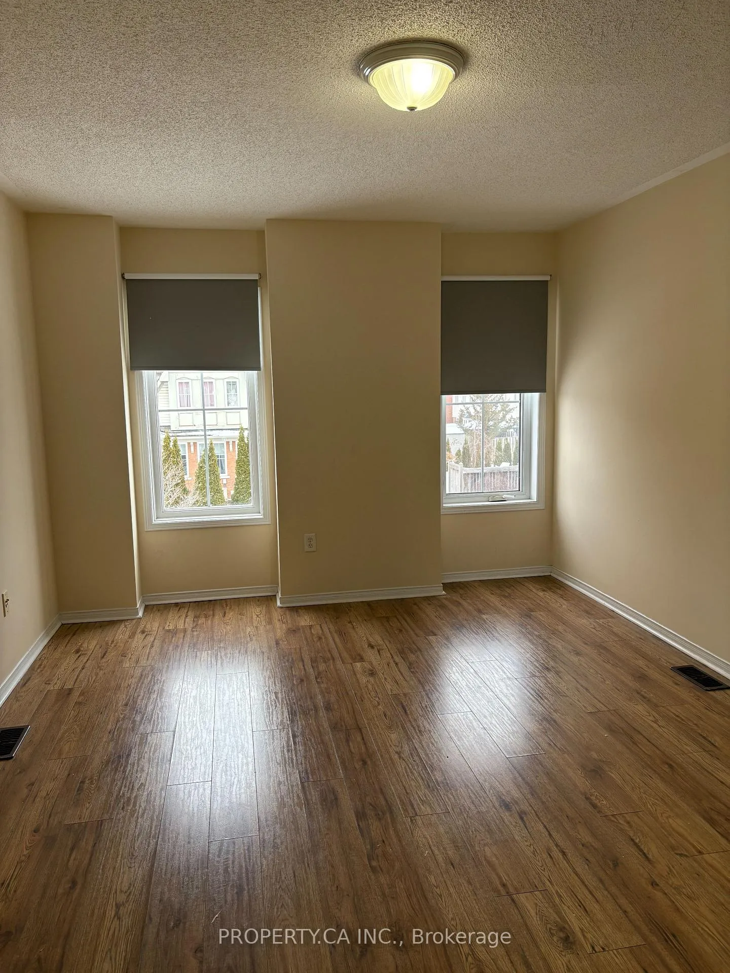 Photo 13 of 87 Norland Circle, Oshawa, Windfields — HOMEH