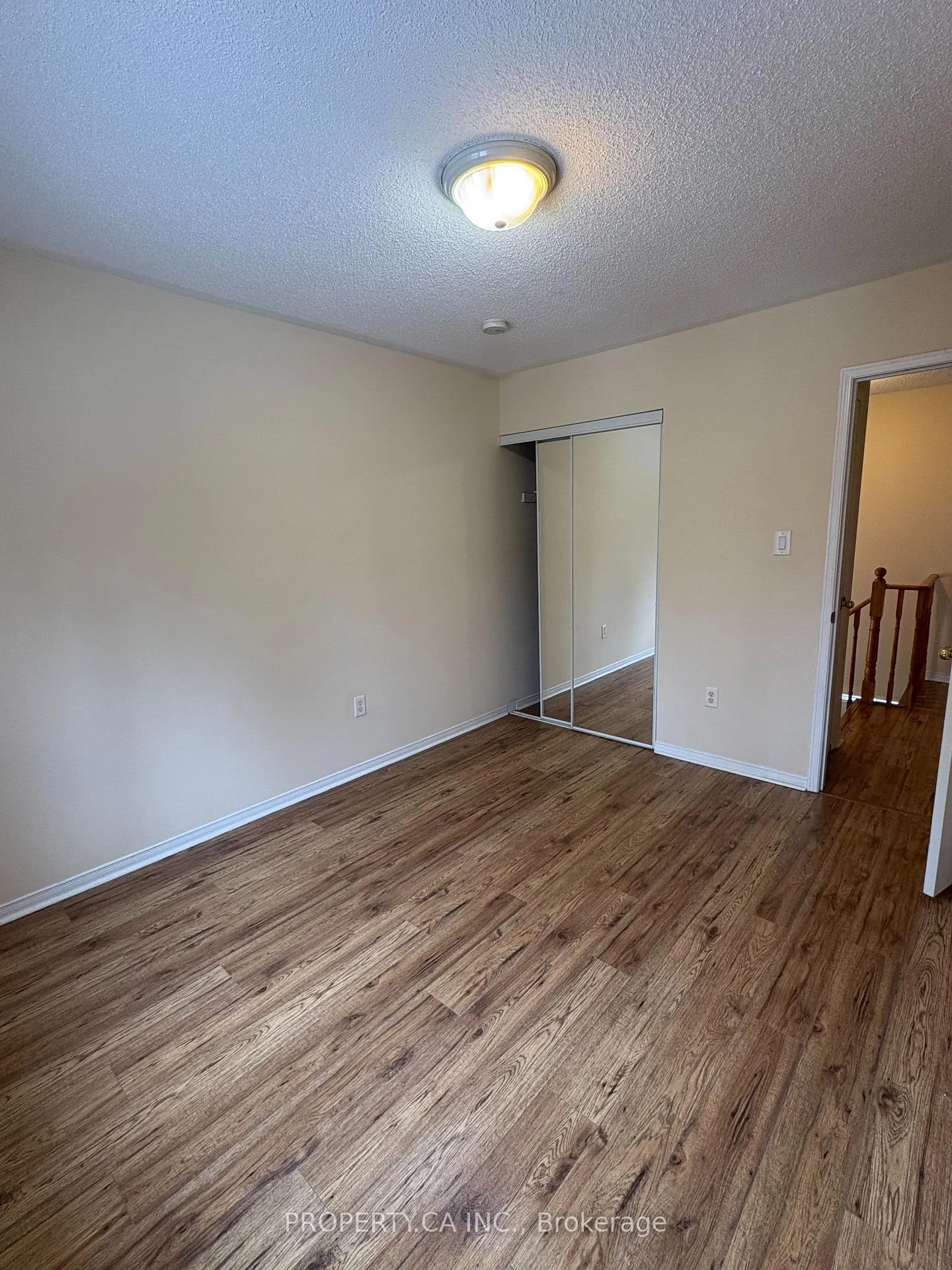 Photo 17 of 87 Norland Circle, Oshawa, Windfields — HOMEH