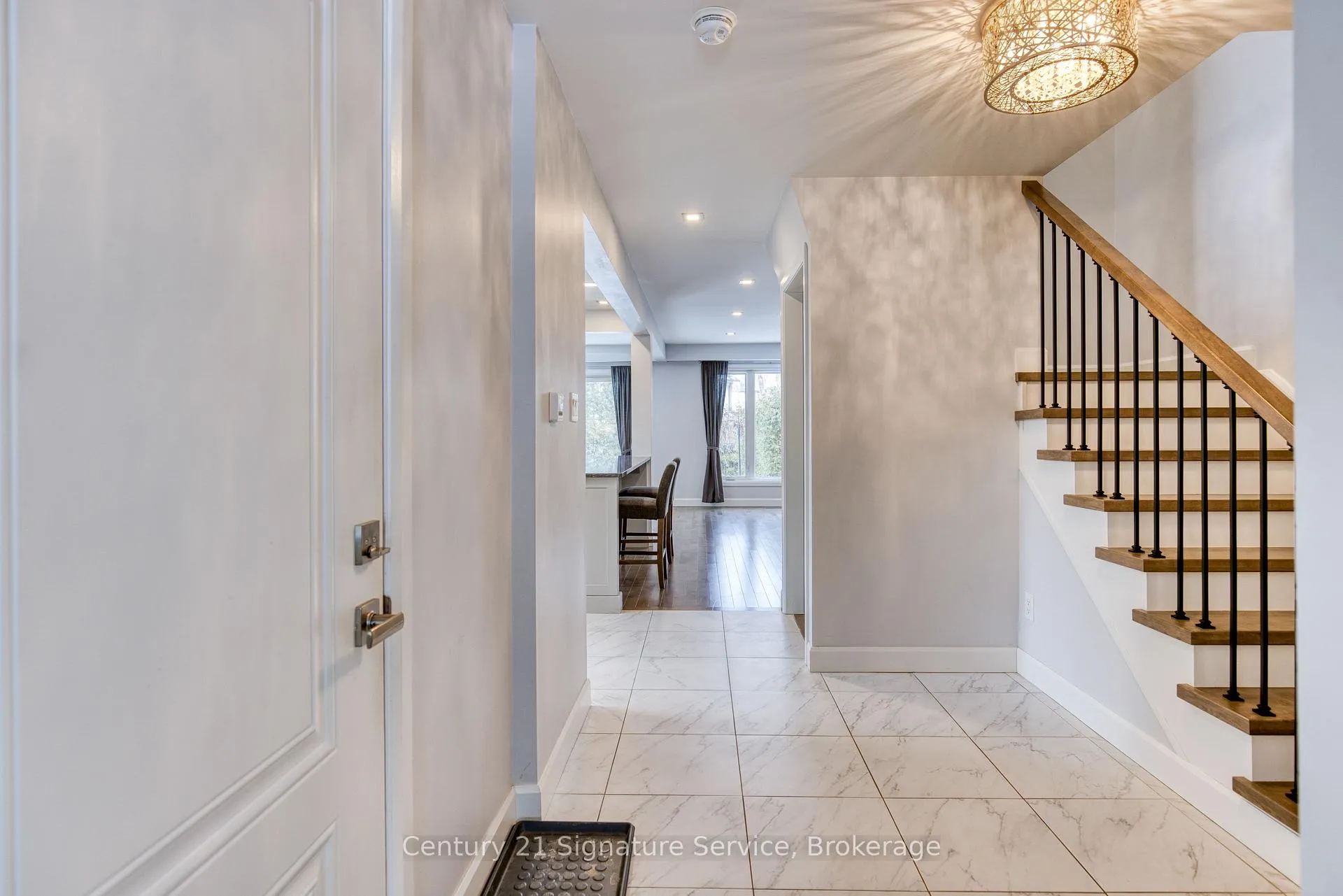 Photo 3 of 7282 Bendigo Circle, Mississauga, Meadowvale — HOMEH
