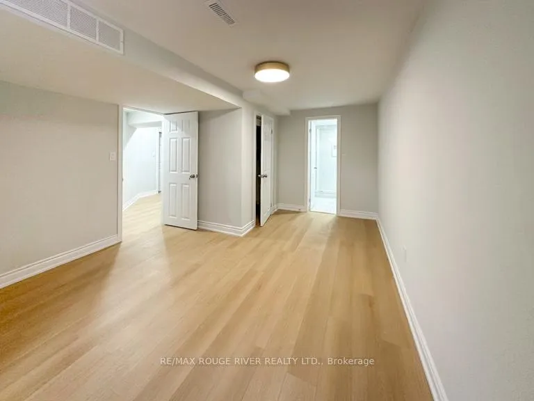 Photo 5 of Unit Basement #2, 1869 Brookshire Square, Pickering, Liverpool — HOMEH