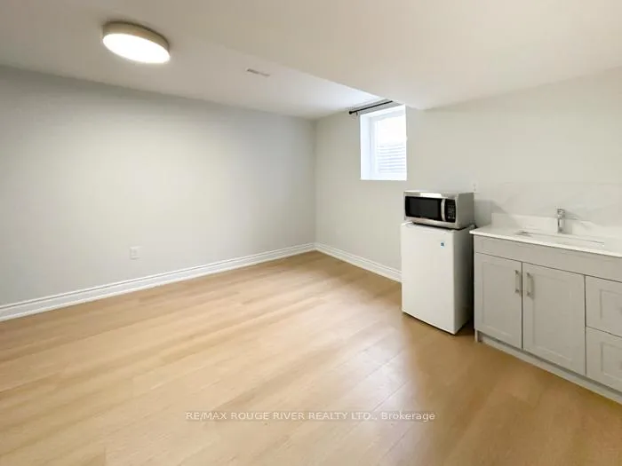 Photo 6 of Unit Basement #2, 1869 Brookshire Square, Pickering, Liverpool — HOMEH
