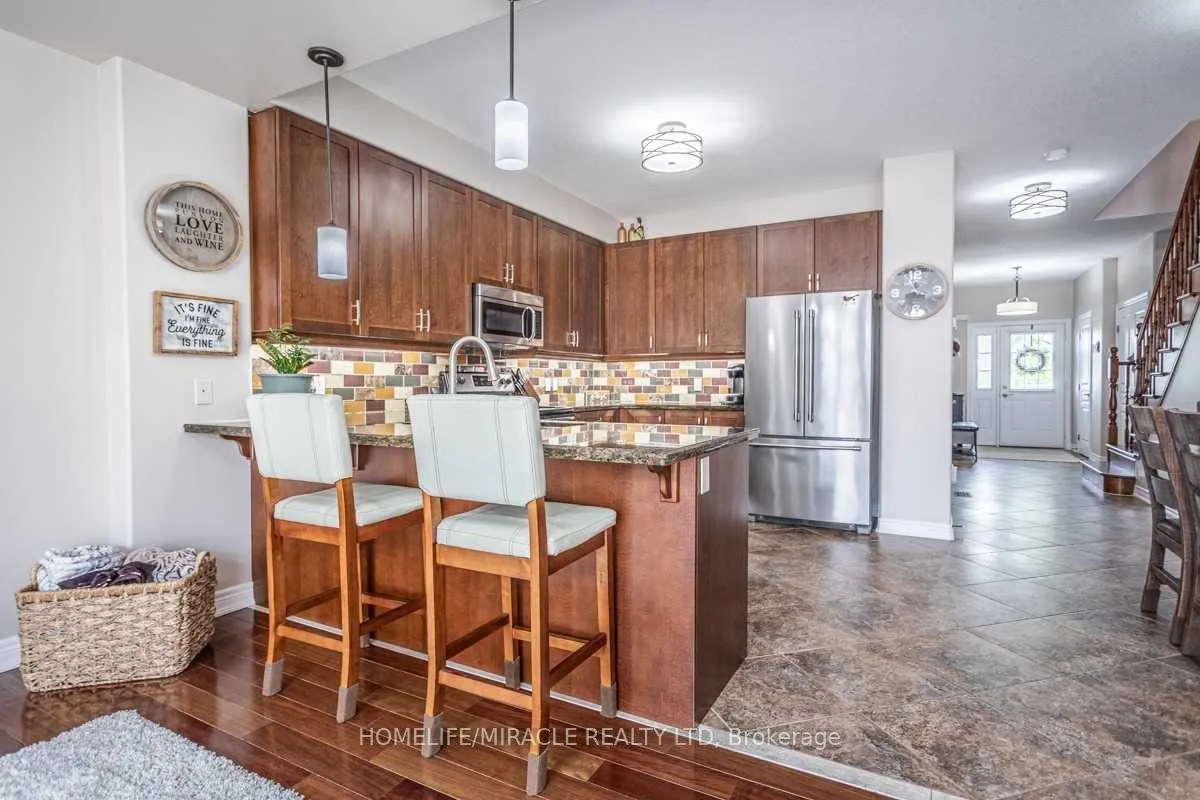 Photo 9 of 94 Fall Fair Way, Hamilton, Binbrook — HOMEH