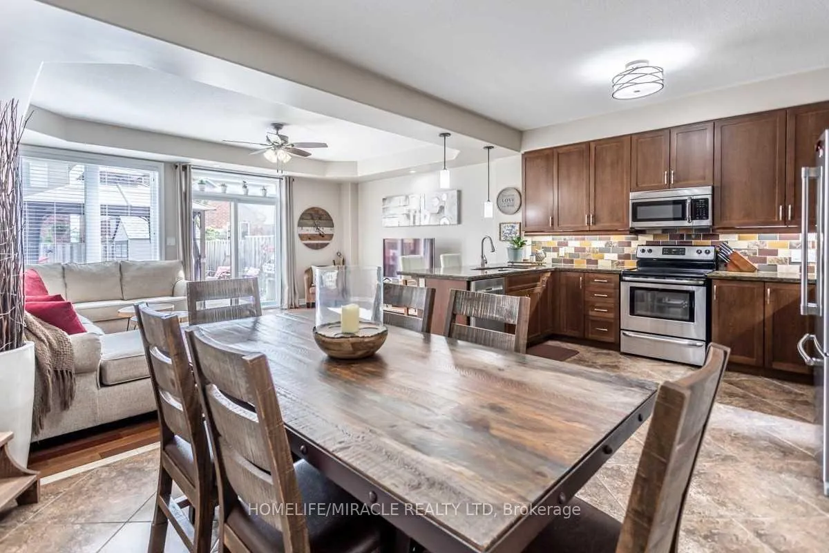 Photo 12 of 94 Fall Fair Way, Hamilton, Binbrook — HOMEH