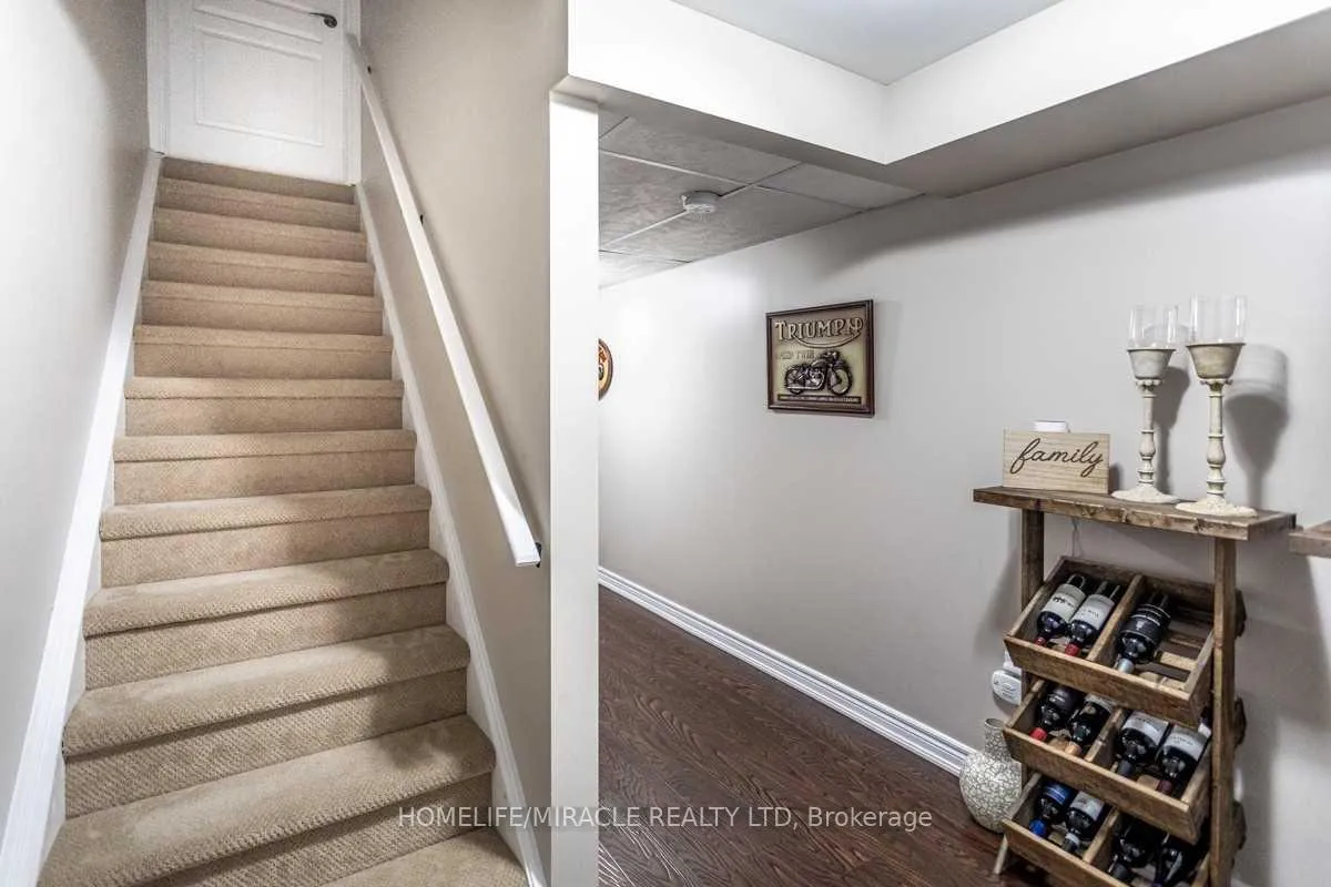 Photo 28 of 94 Fall Fair Way, Hamilton, Binbrook — HOMEH