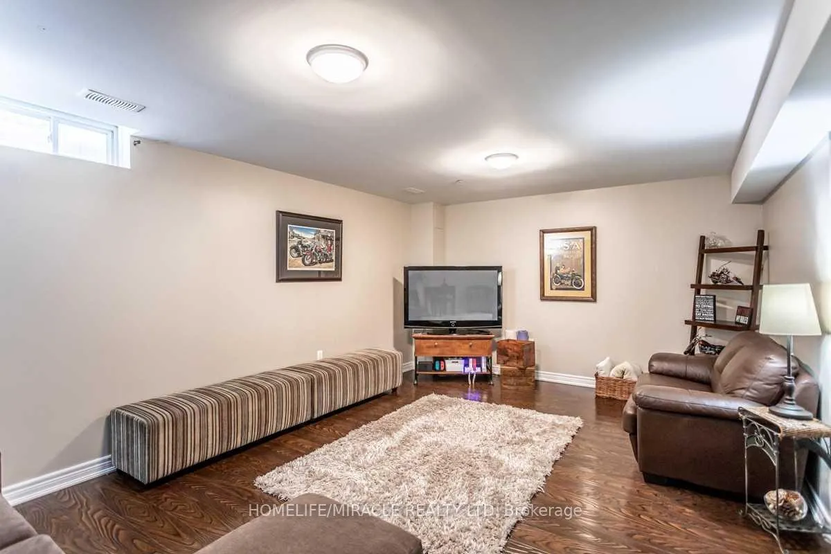Photo 29 of 94 Fall Fair Way, Hamilton, Binbrook — HOMEH