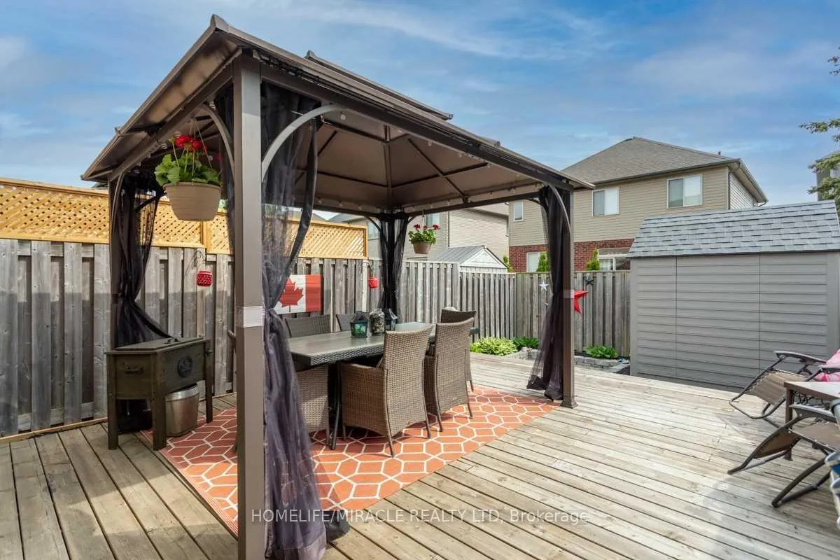 Photo 32 of 94 Fall Fair Way, Hamilton, Binbrook — HOMEH