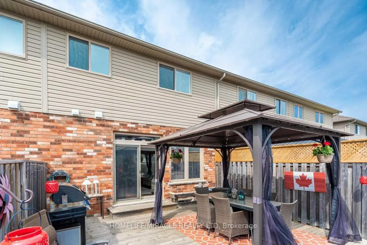 Photo 37 of 94 Fall Fair Way, Hamilton, Binbrook — HOMEH