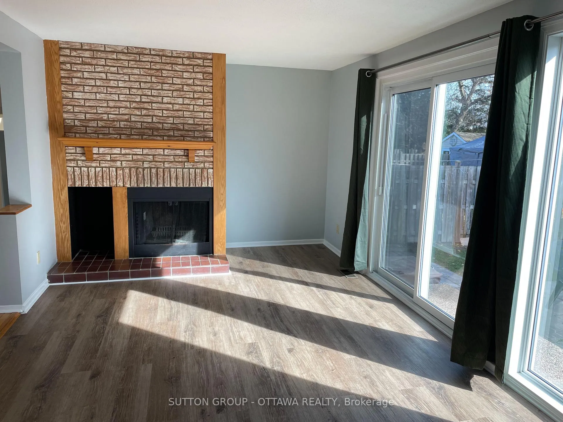 Photo 5 of 1191 Grenoble Crescent, Ottawa, Orleans Wood — HOMEH