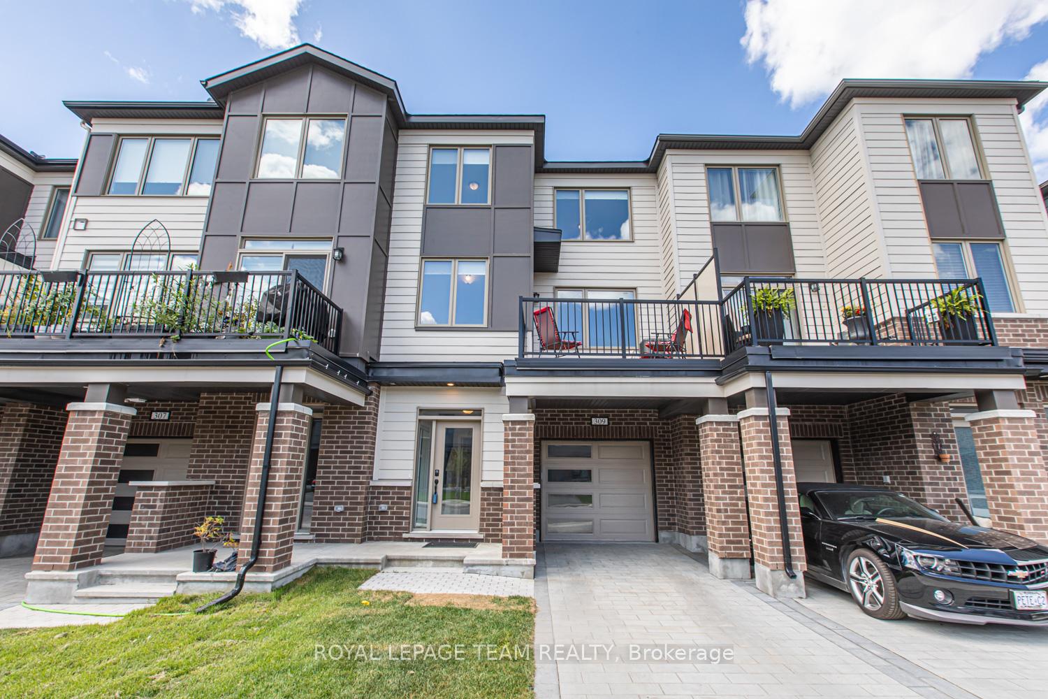 Photo 1 of 309 Squadron Crescent, Ottawa, CFB Rockcliffe and Area — HOMEH