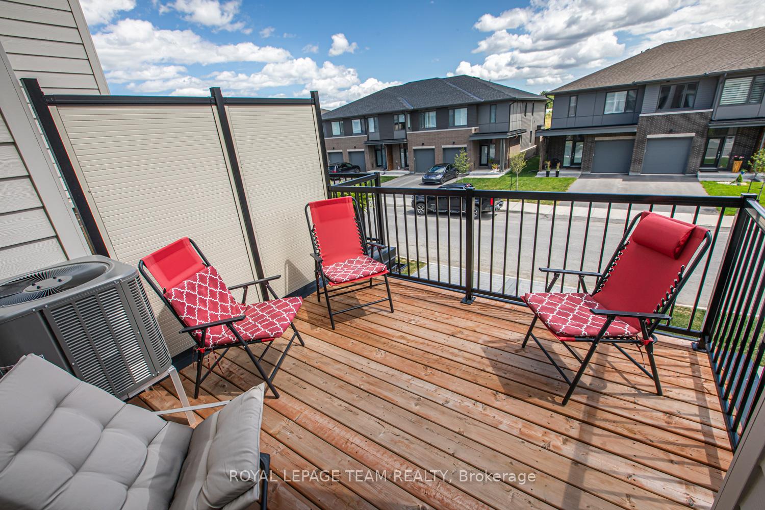 Photo 25 of 309 Squadron Crescent, Ottawa, CFB Rockcliffe and Area — HOMEH