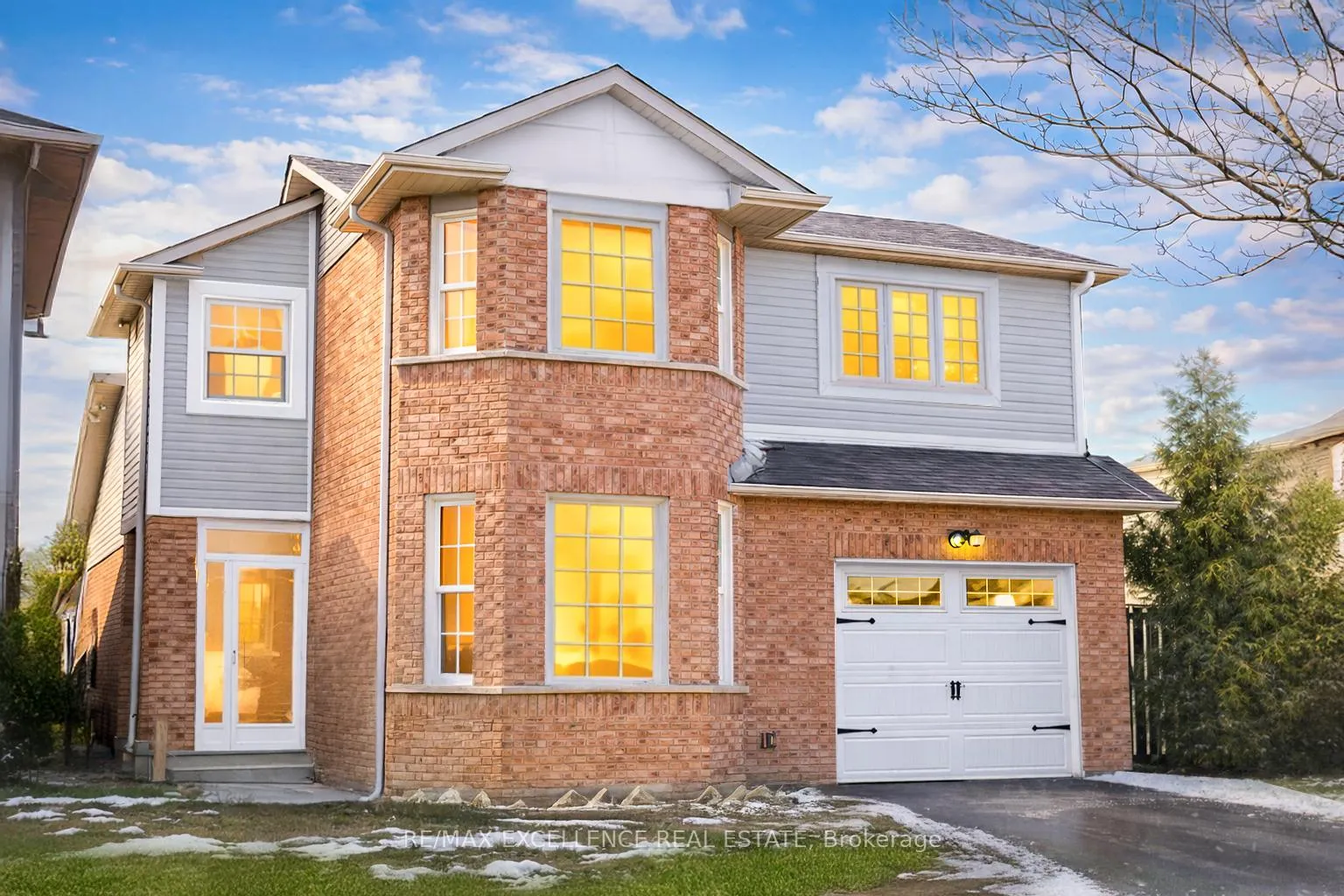 Front of 24 Saint Tropez Court