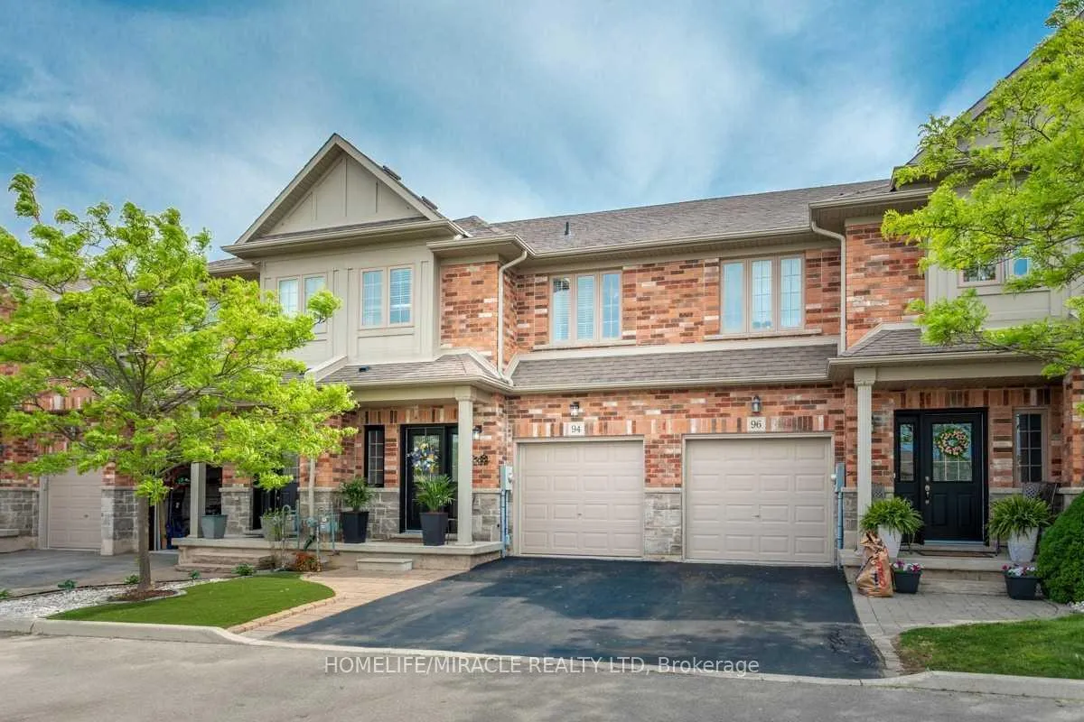 Front of 94 Fall Fair Way