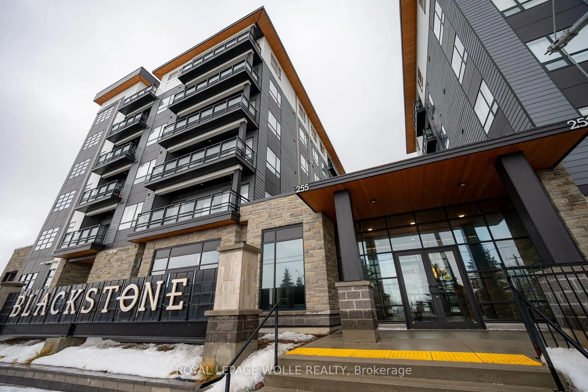 Photo 42 of Unit 510, 255 Northfield Drive, Waterloo — HOMEH