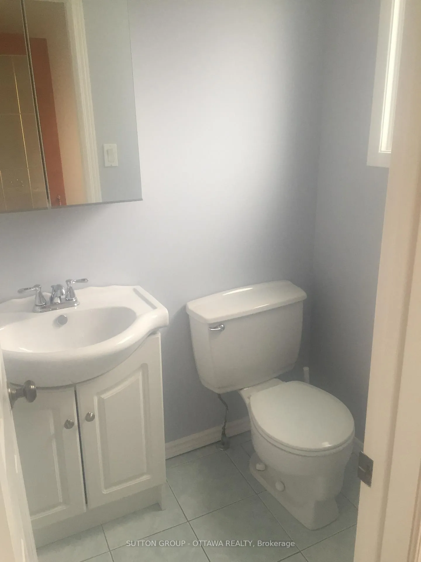 Photo 3 of 1713 Stoneboat Crescent, Ottawa, Convent Glen South — HOMEH