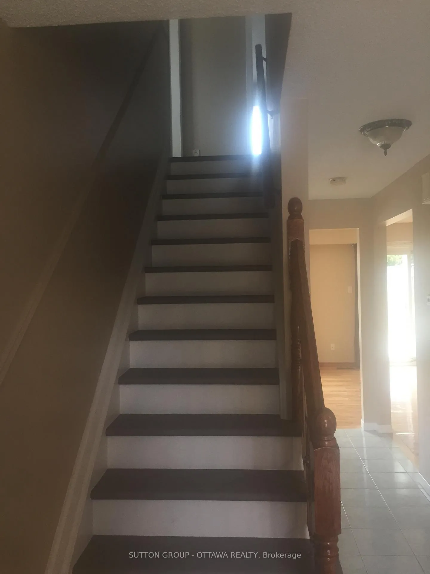 Photo 11 of 1713 Stoneboat Crescent, Ottawa, Convent Glen South — HOMEH