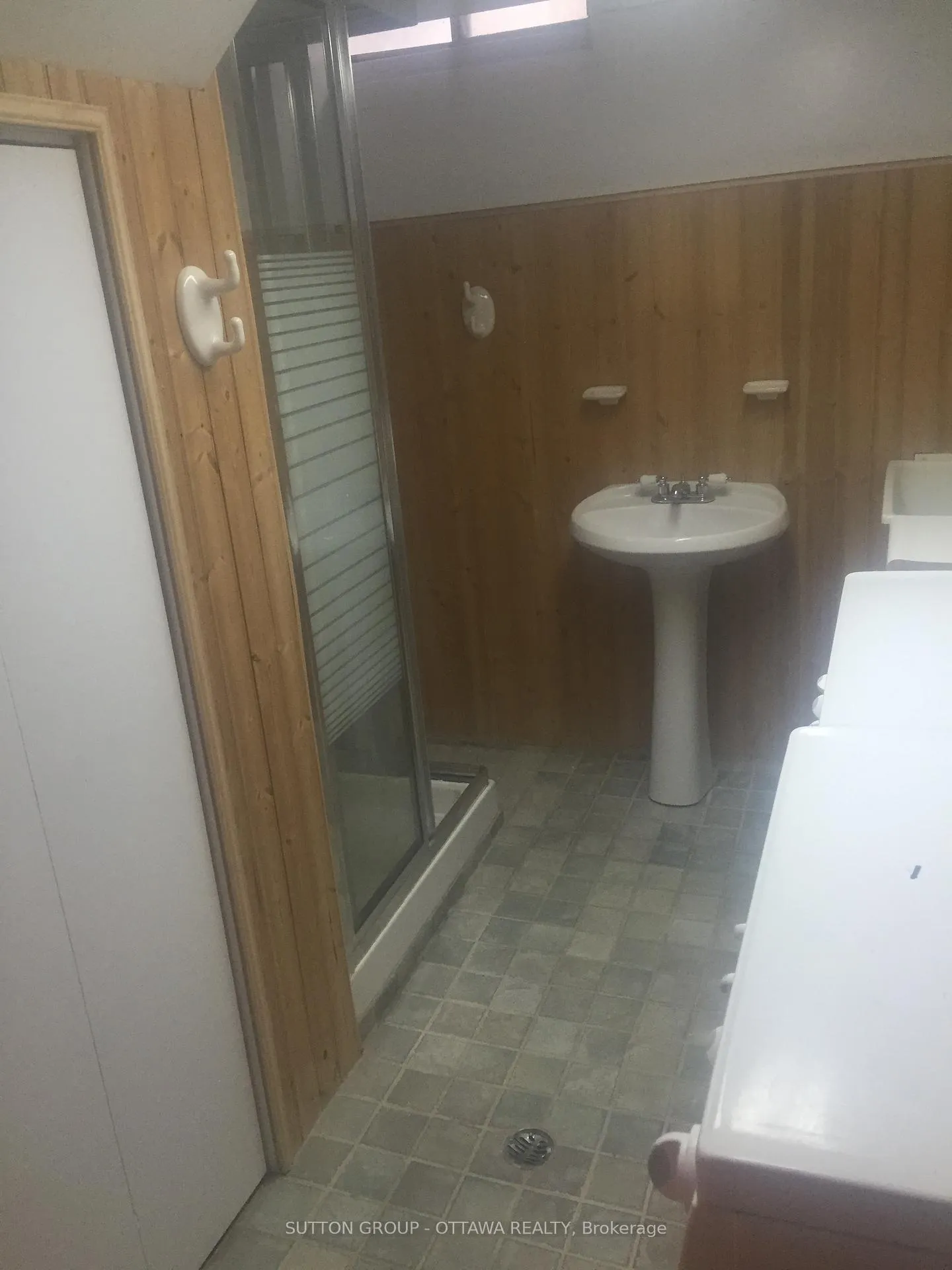 Photo 23 of 1713 Stoneboat Crescent, Ottawa, Convent Glen South — HOMEH