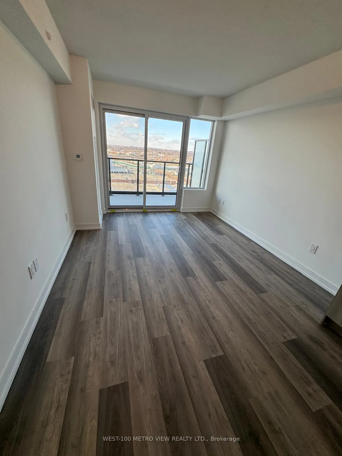 Photo 5 of Unit 1411, 1435 Celebration Drive, Pickering, Bay Ridges — HOMEH