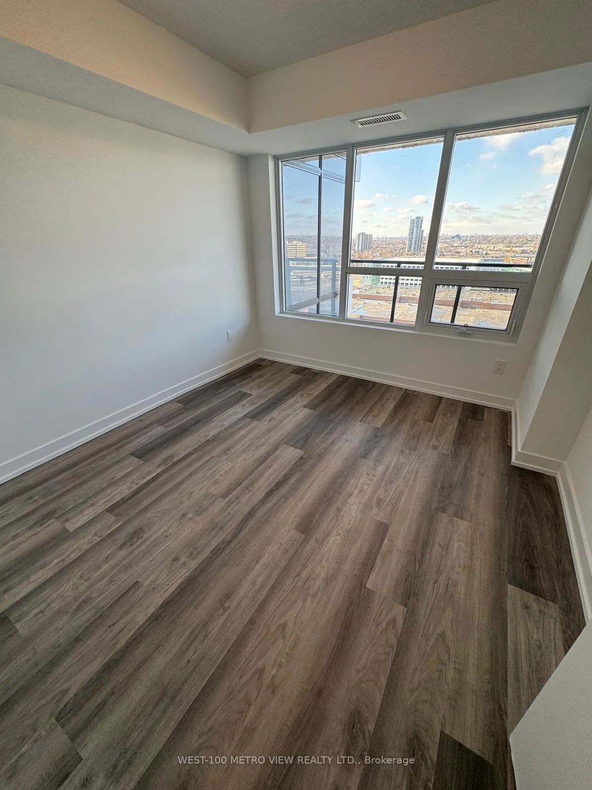 Photo 6 of Unit 1411, 1435 Celebration Drive, Pickering, Bay Ridges — HOMEH