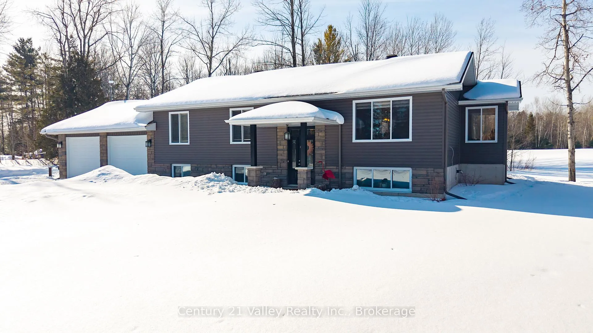 Photo 1 of 543 Anderson Road, McNab/Braeside, Mcnab/Braeside Twps — HOMEH