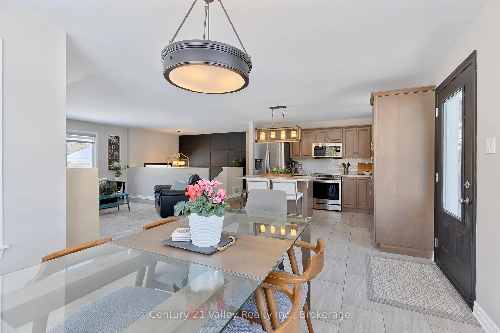 Photo 29 of 543 Anderson Road, McNab/Braeside, Mcnab/Braeside Twps — HOMEH