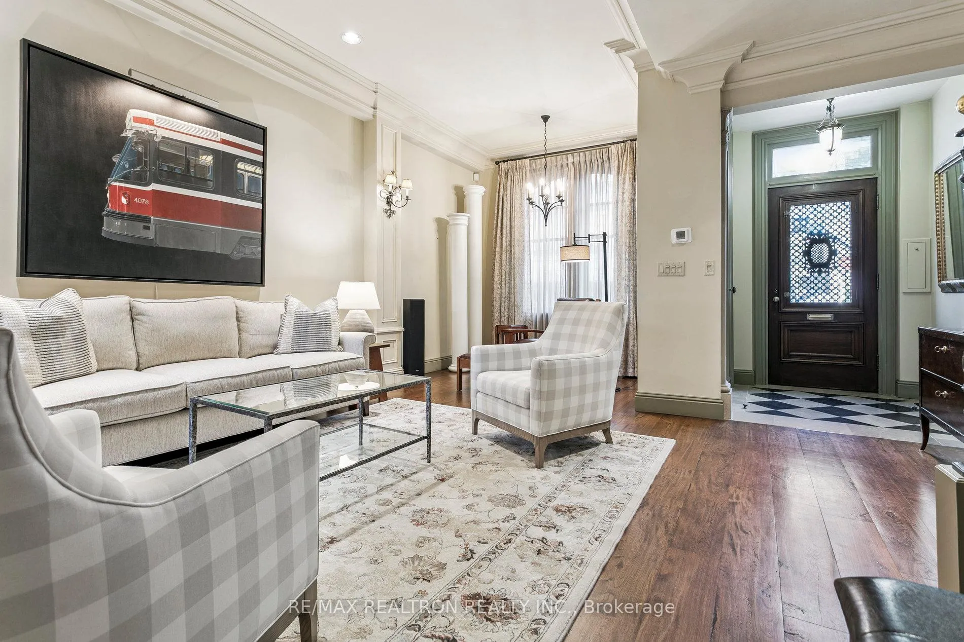 Photo 7 of 8 Belmont Street, Toronto, The Annex — HOMEH