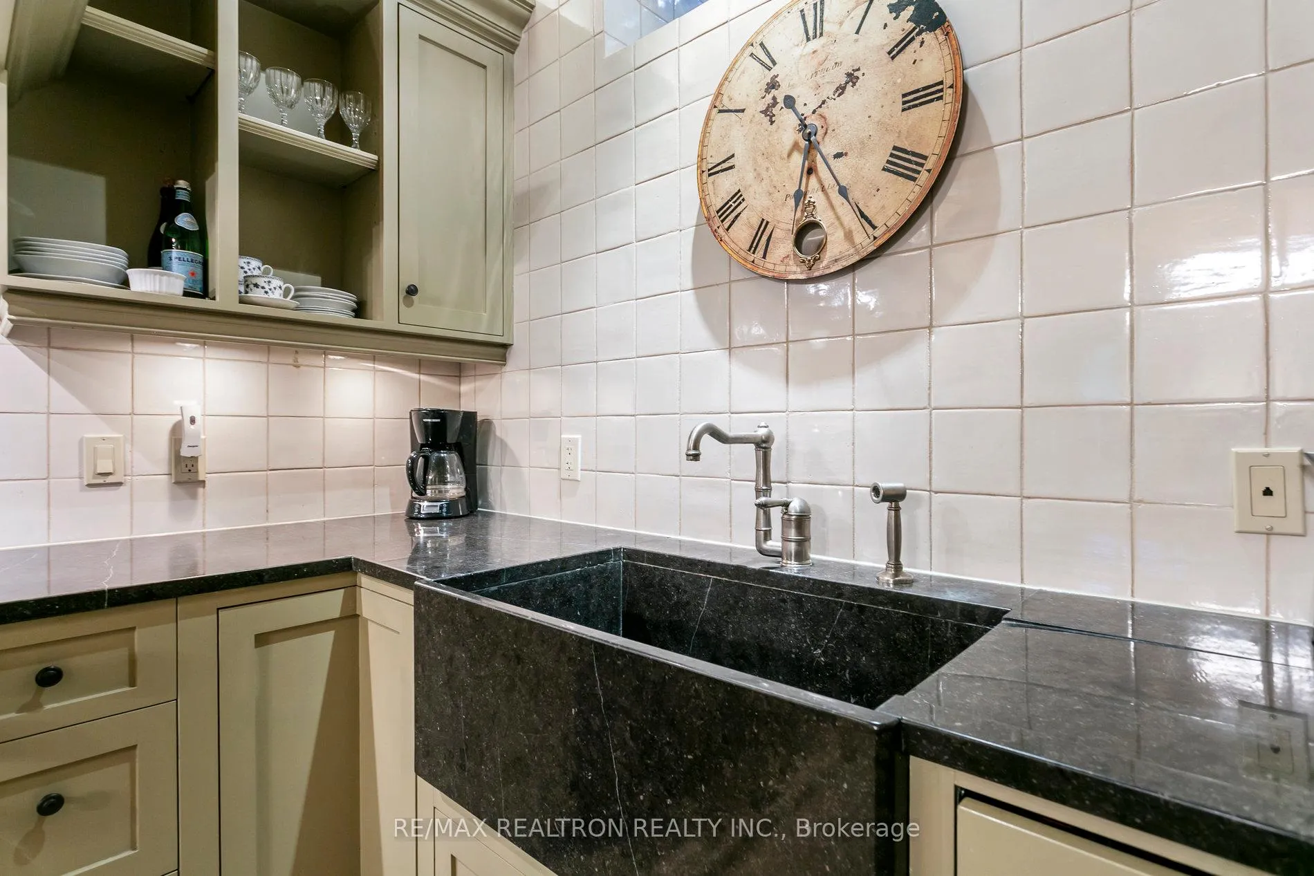 Photo 27 of 8 Belmont Street, Toronto, The Annex — HOMEH