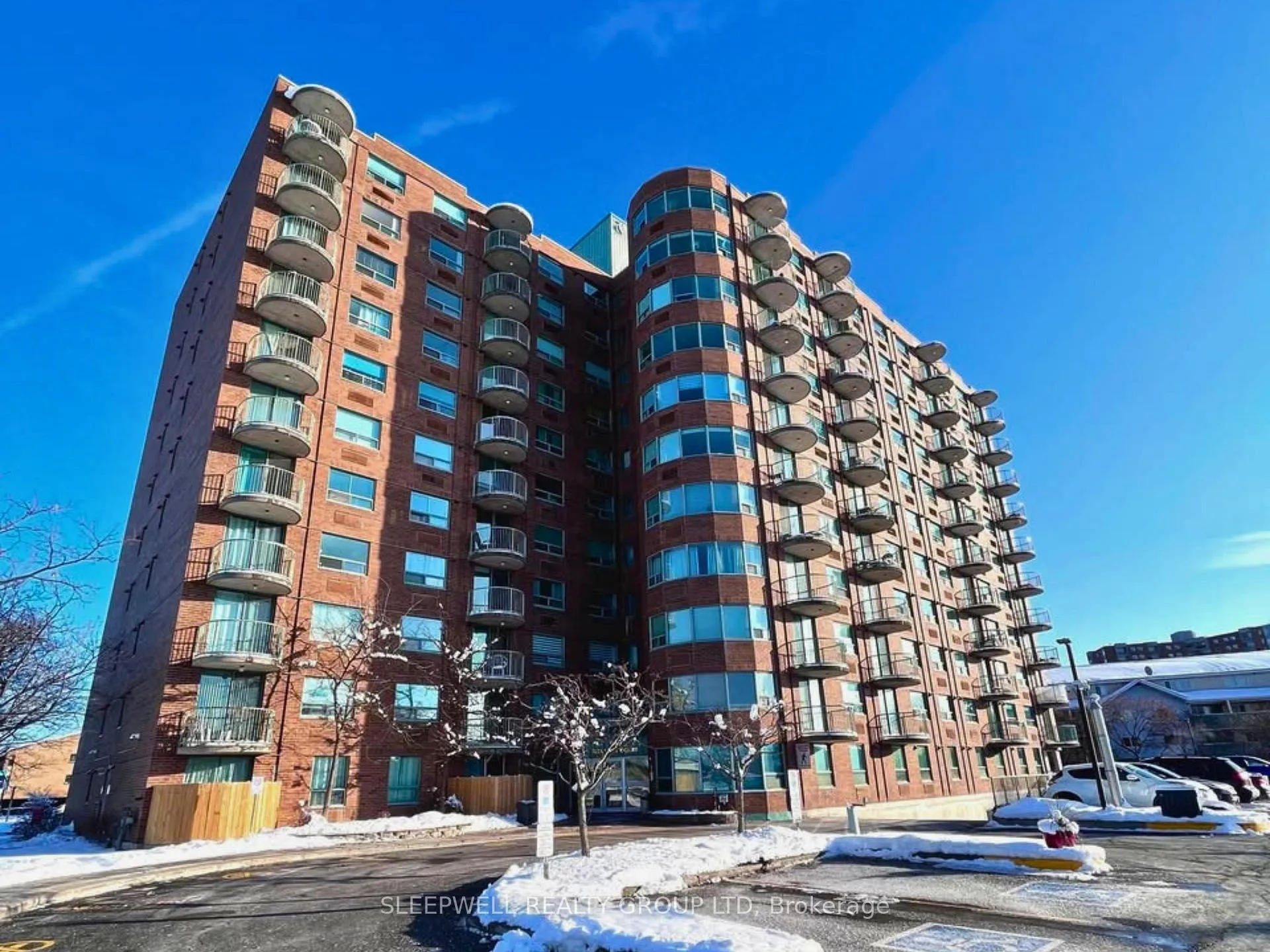 Front of Unit 1101, 1440 Heron Road