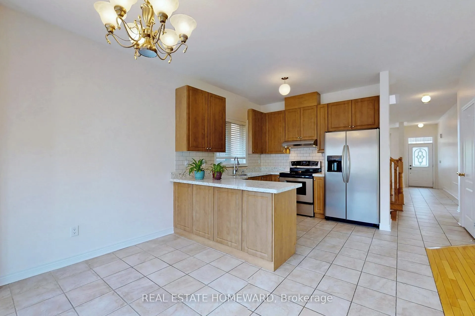 Photo 15 of 119 Capera Drive, Vaughan, Vellore Village — HOMEH