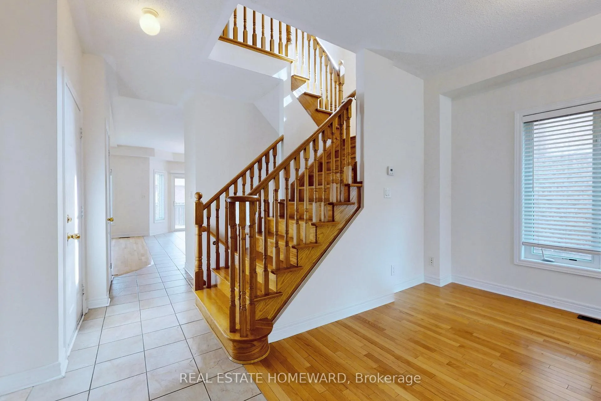 Photo 17 of 119 Capera Drive, Vaughan, Vellore Village — HOMEH