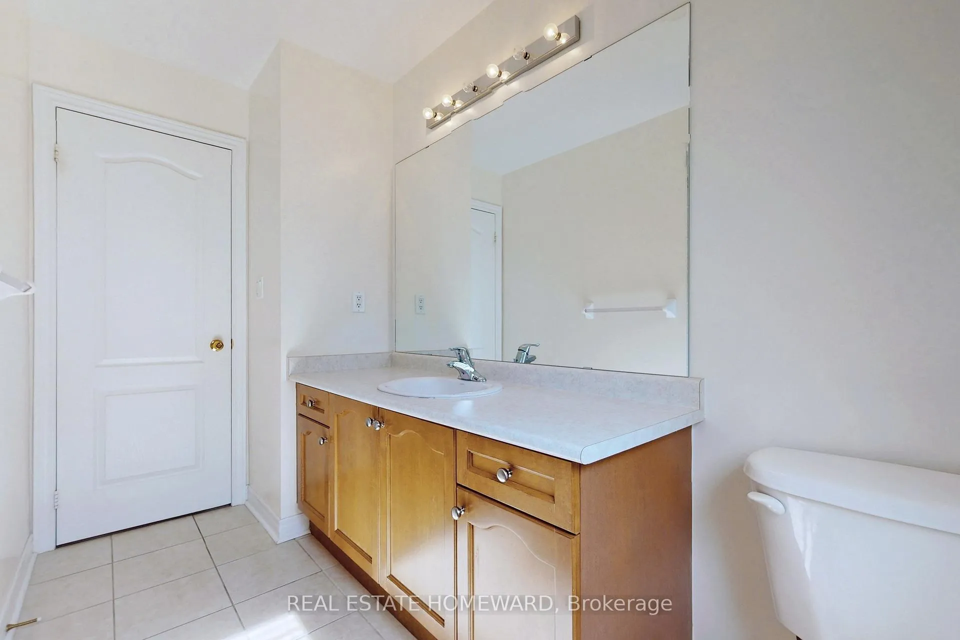 Photo 31 of 119 Capera Drive, Vaughan, Vellore Village — HOMEH