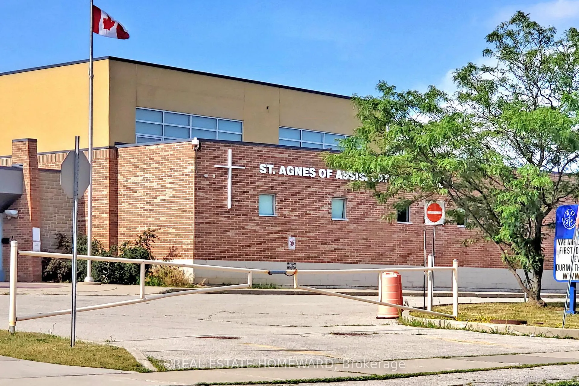 Photo 40 of 119 Capera Drive, Vaughan, Vellore Village — HOMEH