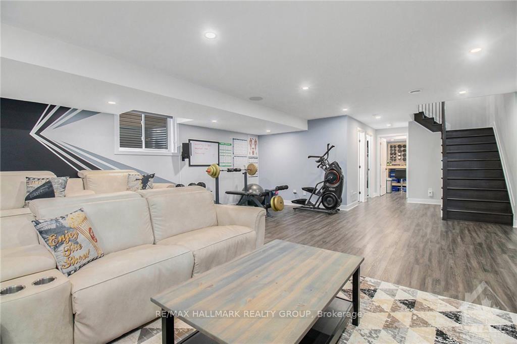 Photo 16 of 773 Wooler Place, Ottawa, Leitrim — HOMEH