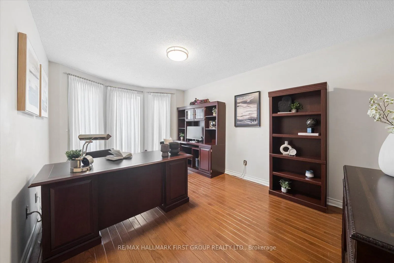 Photo 14 of 1674 Heathside Crescent, Pickering, Liverpool — HOMEH