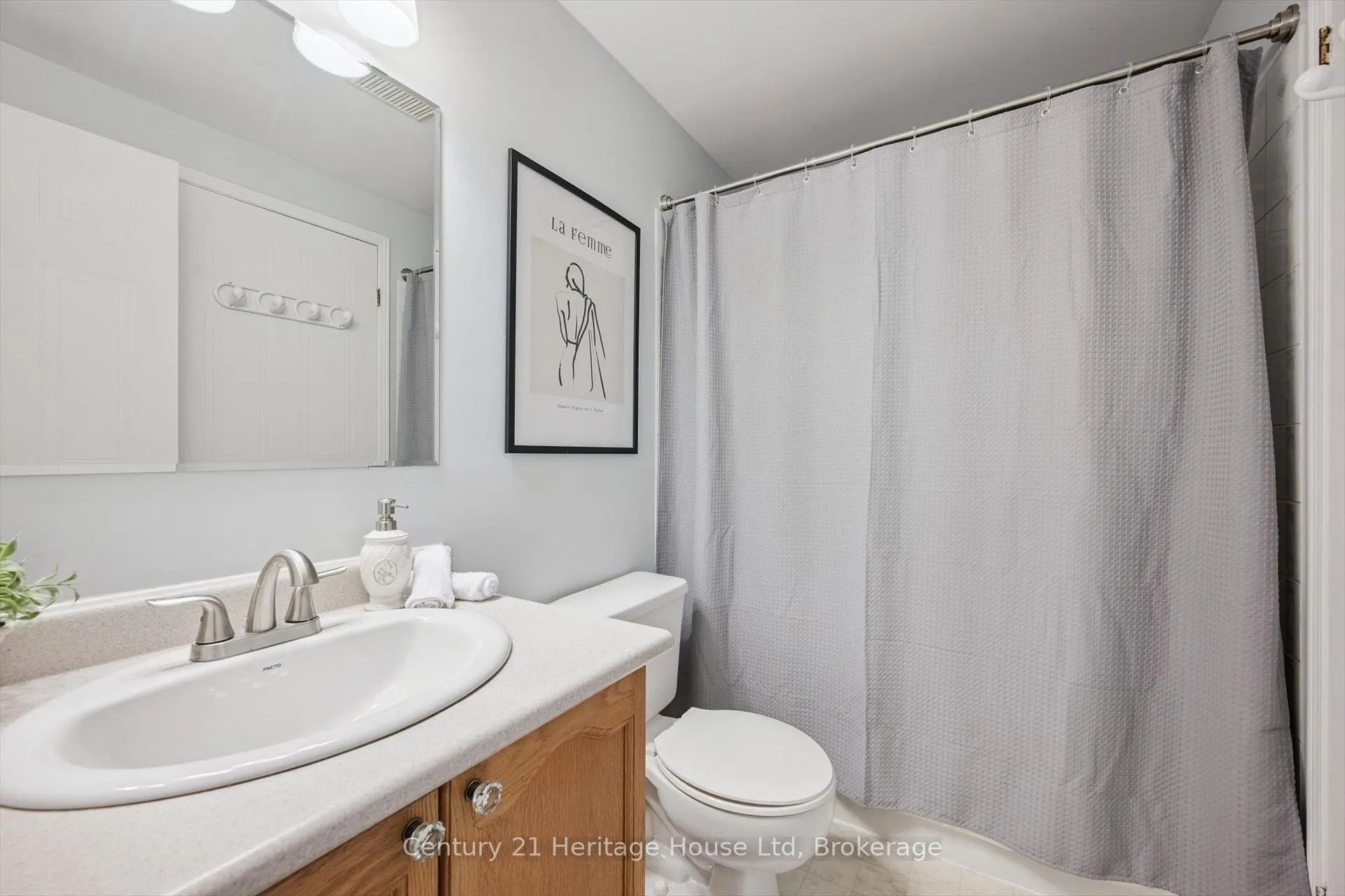 Photo 19 of 425 Misty Crescent, Kitchener, Grand River North — HOMEH
