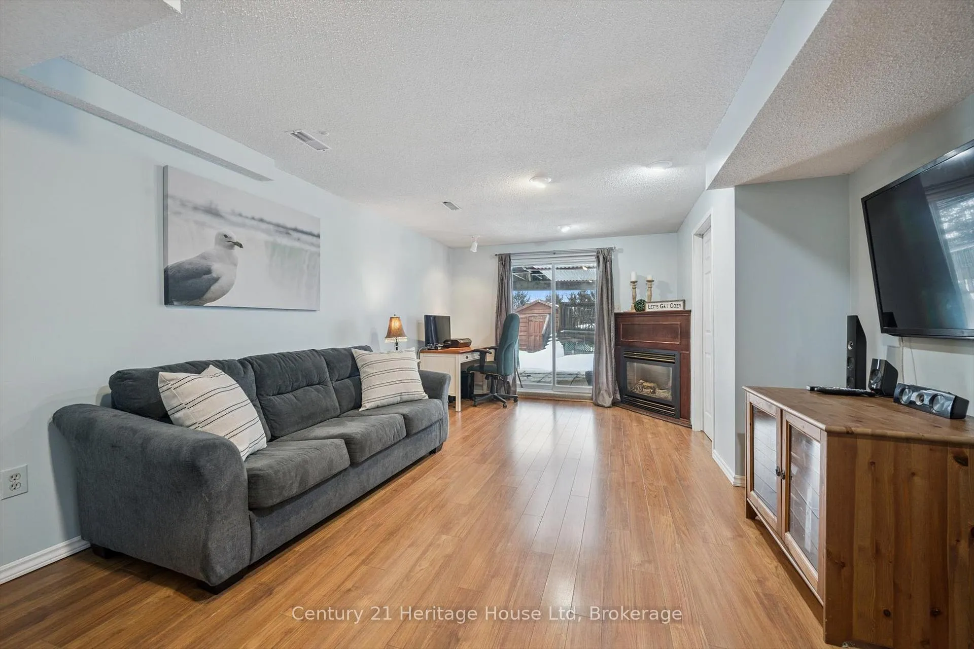 Photo 23 of 425 Misty Crescent, Kitchener, Grand River North — HOMEH