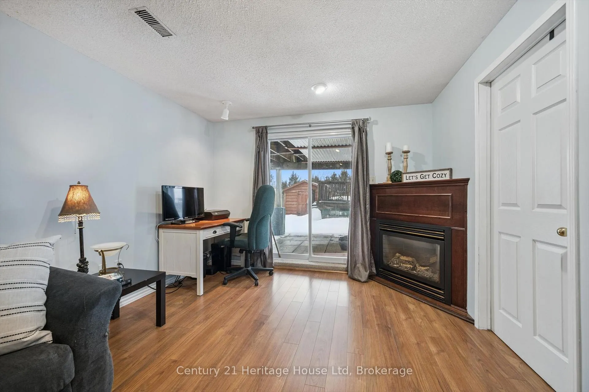 Photo 24 of 425 Misty Crescent, Kitchener, Grand River North — HOMEH