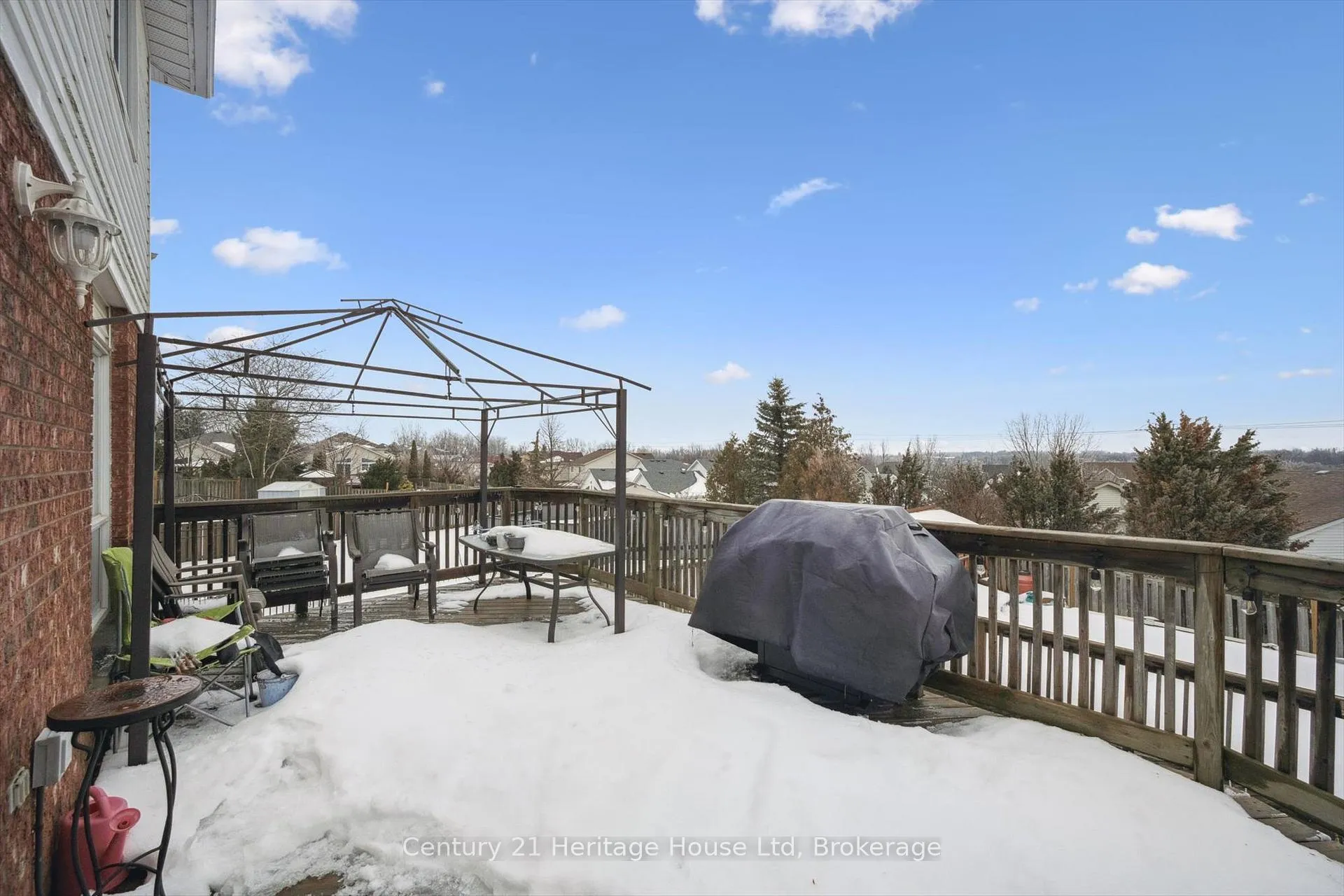 Photo 26 of 425 Misty Crescent, Kitchener, Grand River North — HOMEH