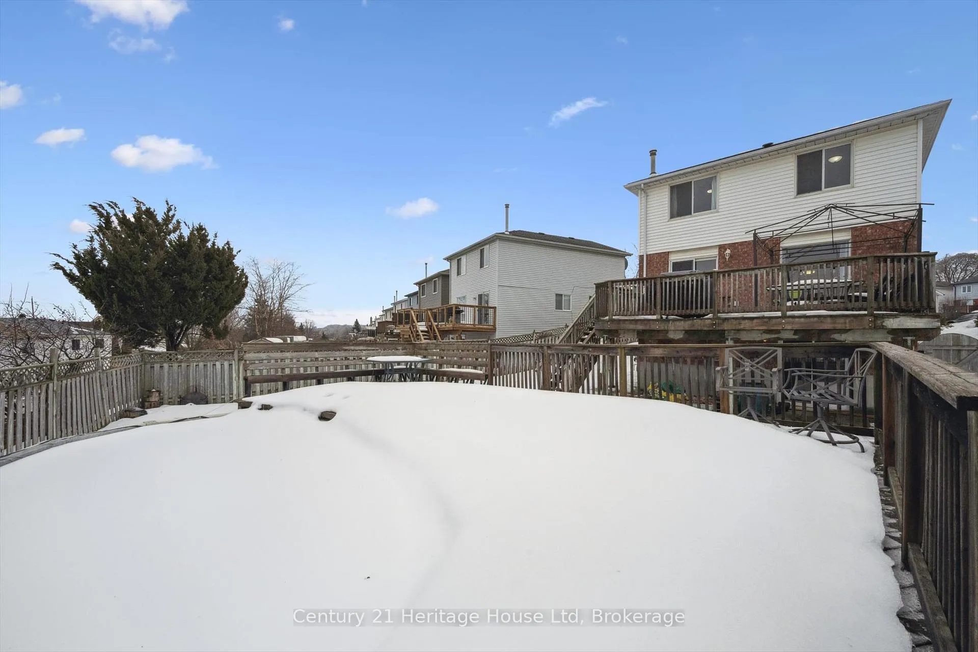 Photo 31 of 425 Misty Crescent, Kitchener, Grand River North — HOMEH