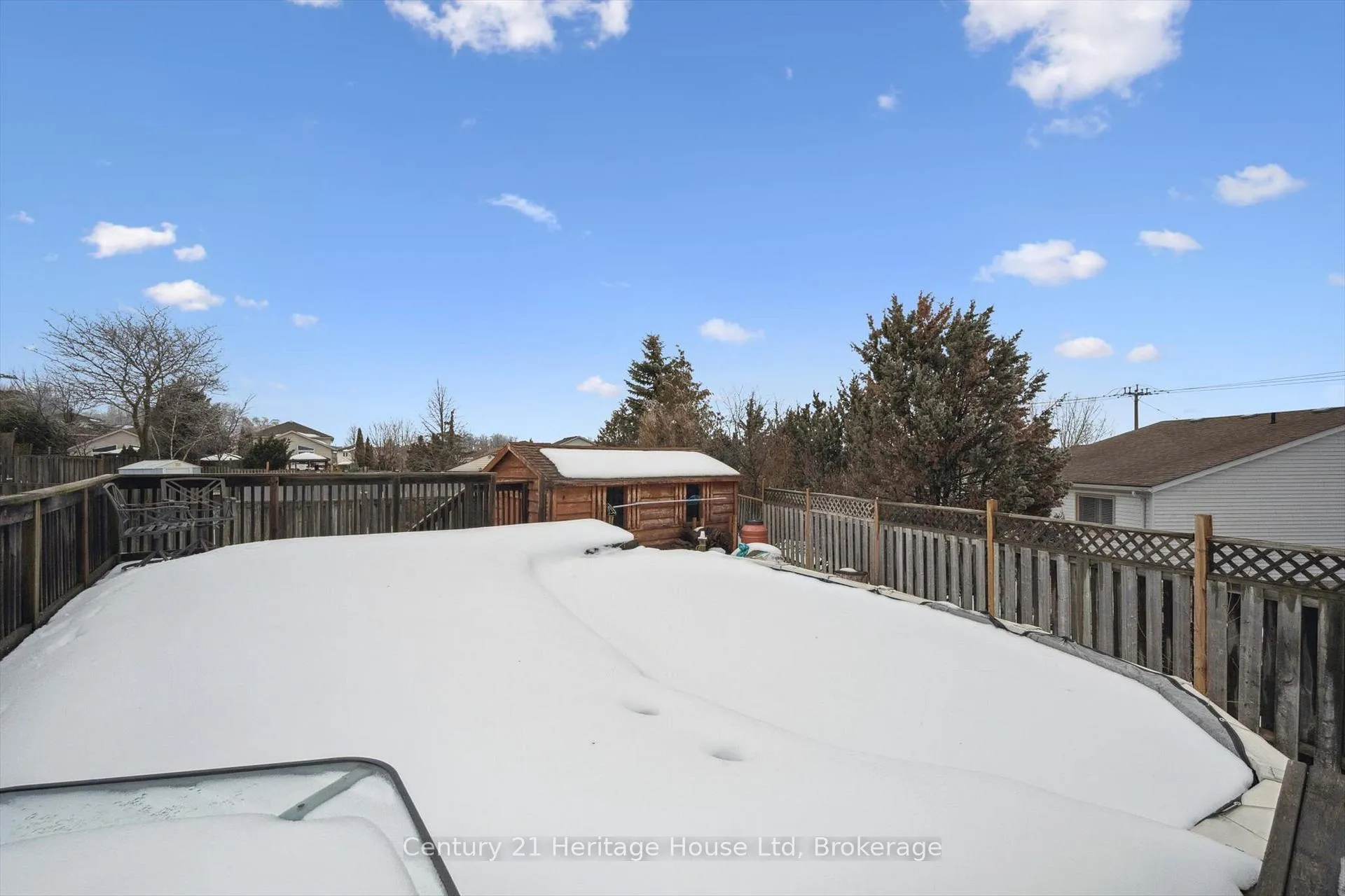 Photo 32 of 425 Misty Crescent, Kitchener, Grand River North — HOMEH