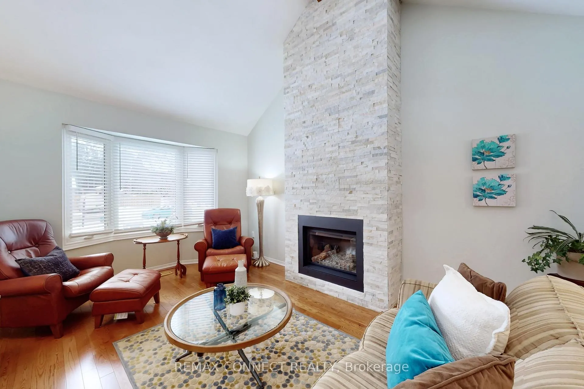 Photo 4 of 20 Beaumont Drive, Ajax, Central West — HOMEH