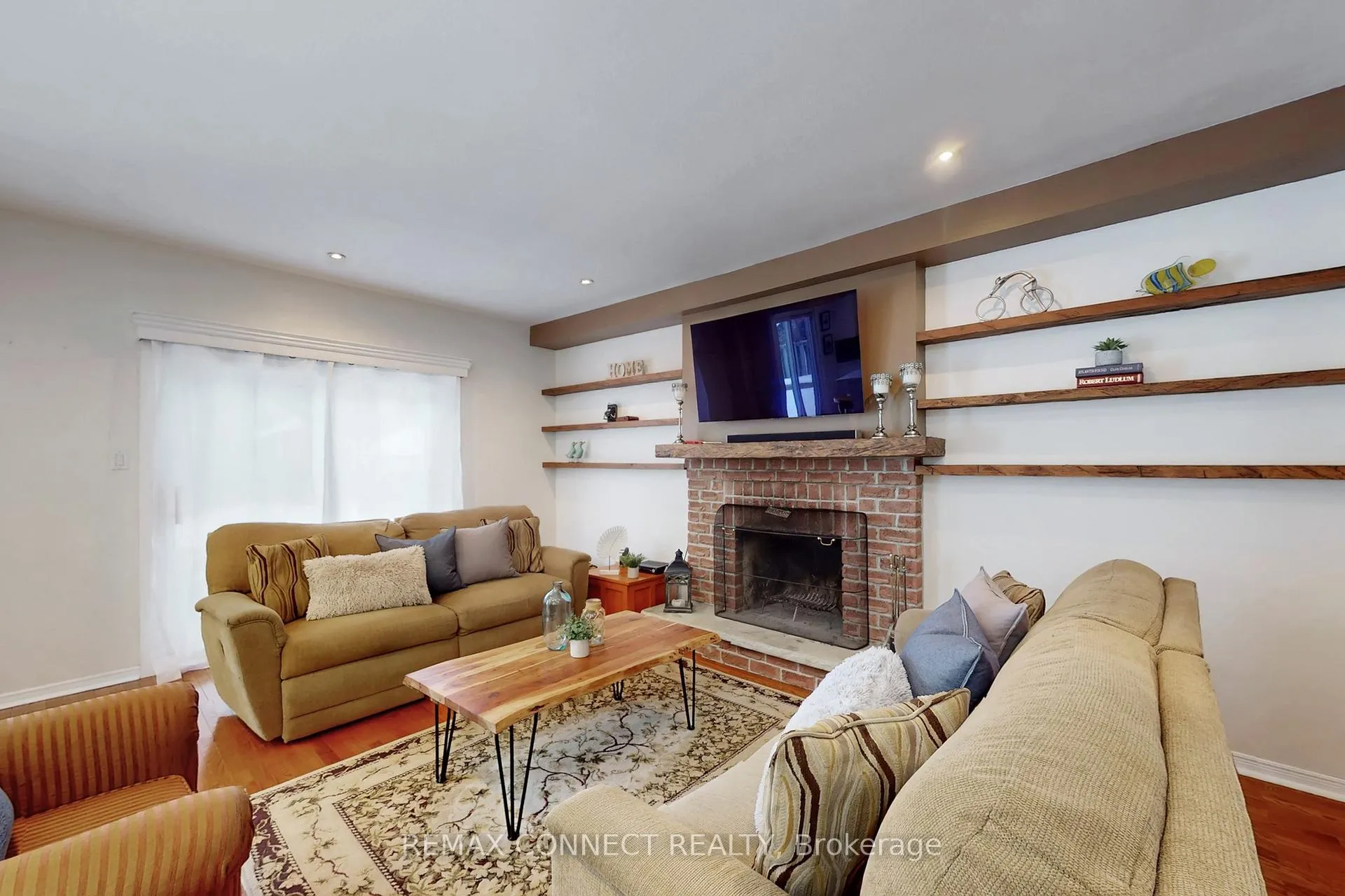 Photo 5 of 20 Beaumont Drive, Ajax, Central West — HOMEH