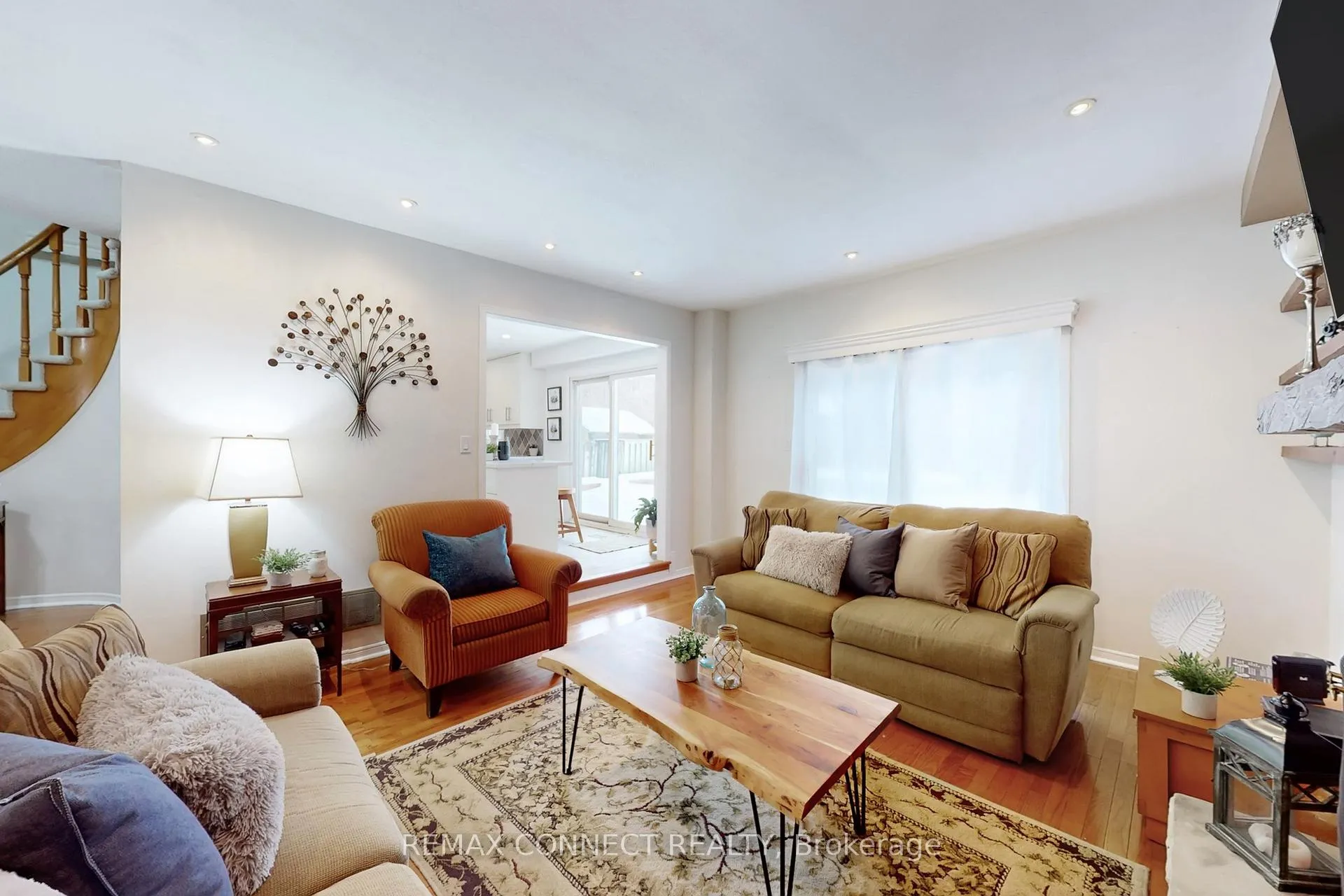 Photo 6 of 20 Beaumont Drive, Ajax, Central West — HOMEH