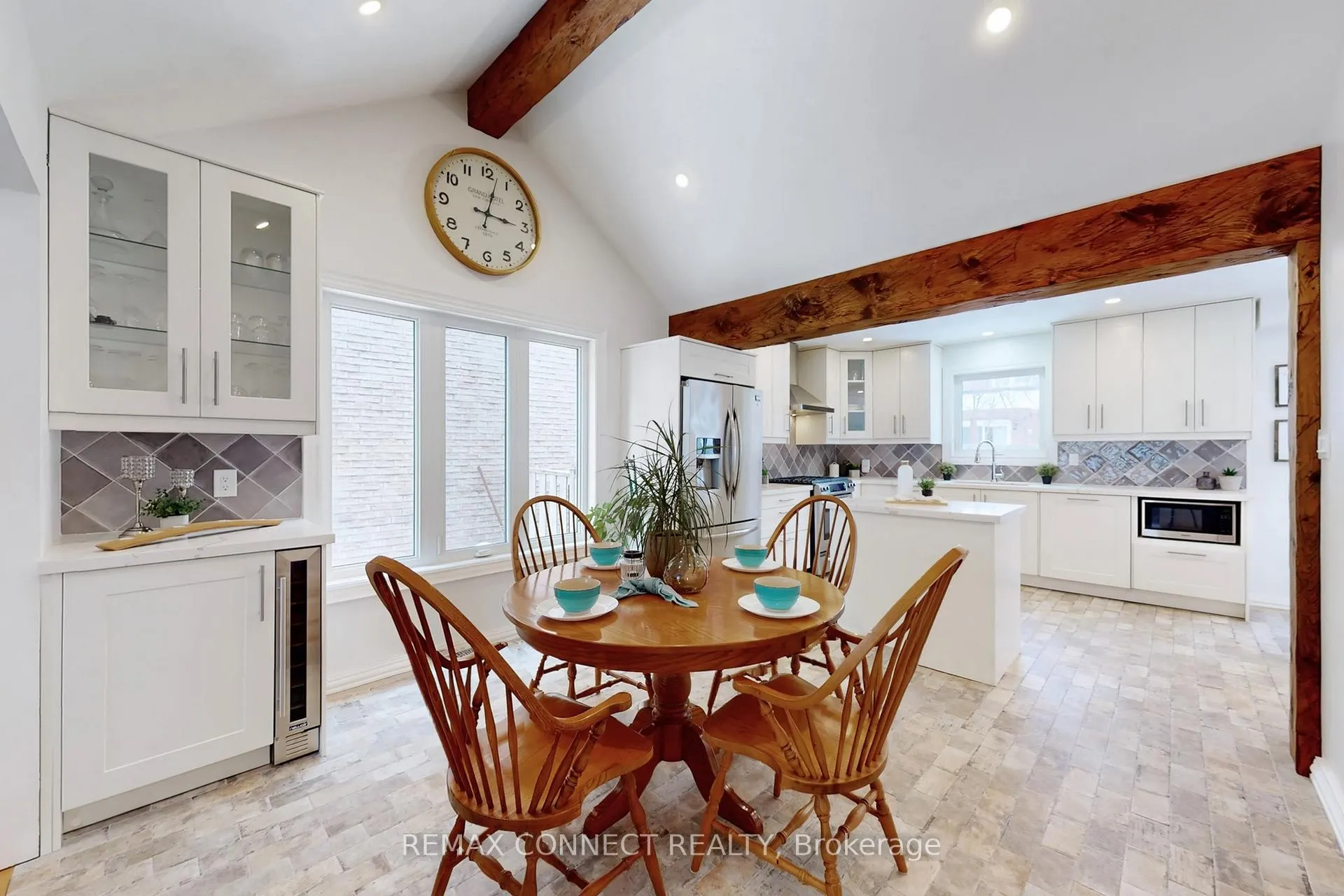 Photo 7 of 20 Beaumont Drive, Ajax, Central West — HOMEH