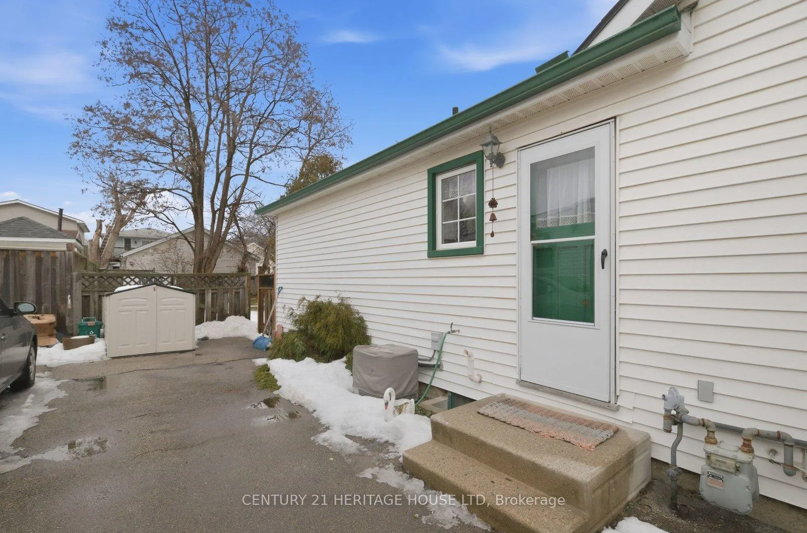 Photo 19 of 44 Curtis Street, Brantford — HOMEH