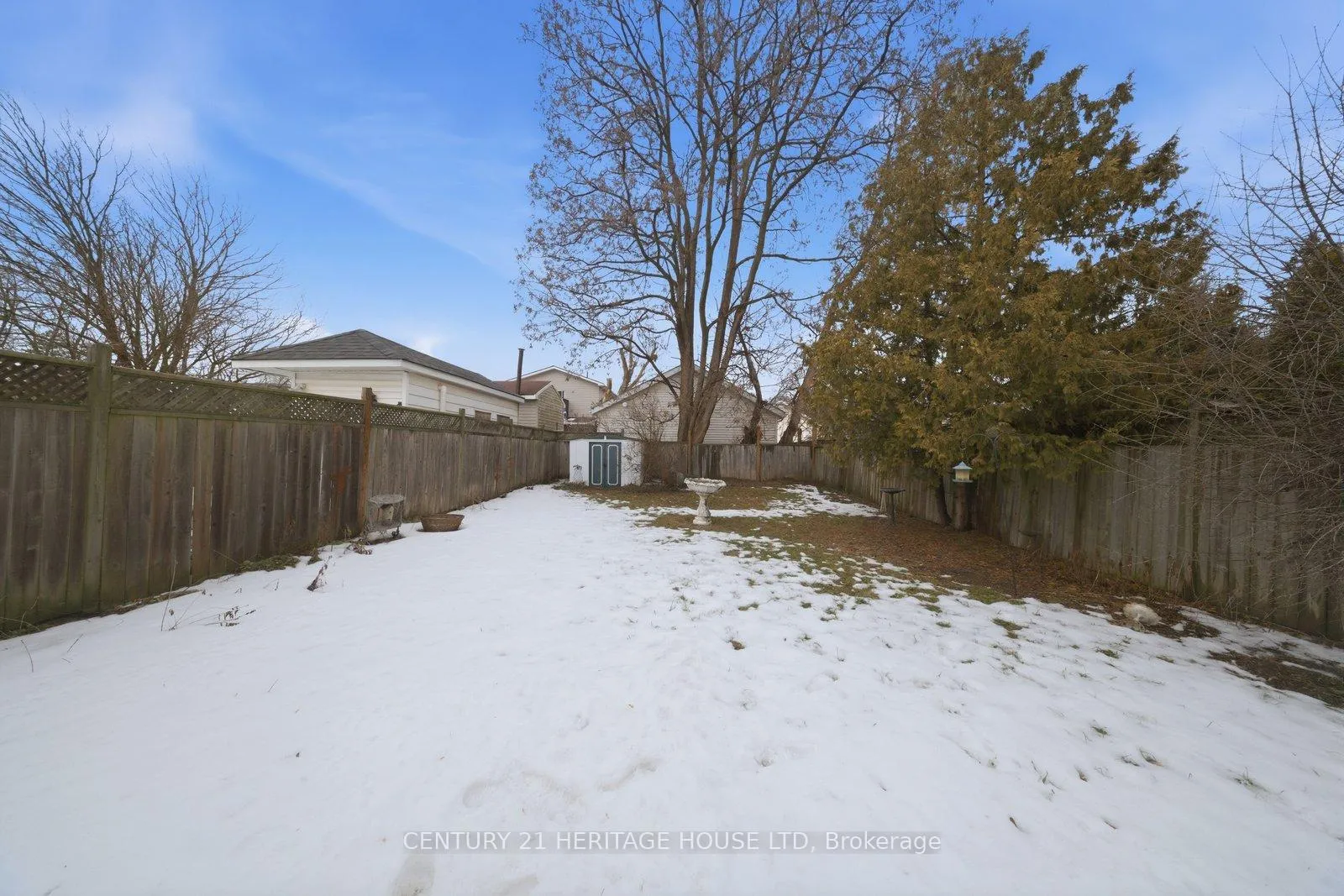 Photo 24 of 44 Curtis Street, Brantford — HOMEH