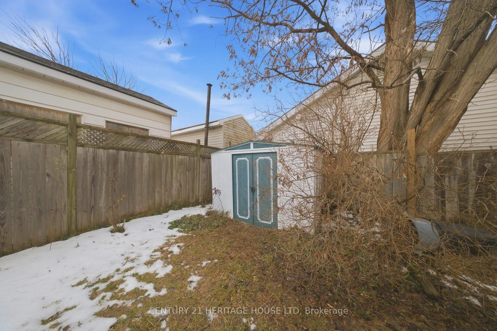 Photo 26 of 44 Curtis Street, Brantford — HOMEH